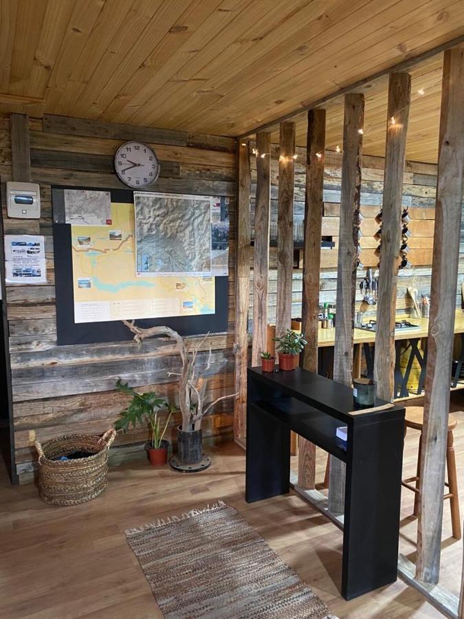 Hostel Basecamp Cerro Castilloビージャ・セロ・カスティージョ エクステリア 写真