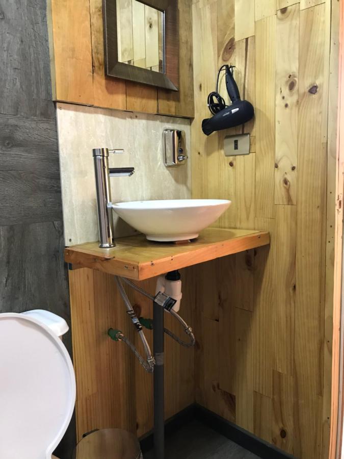Hostel Basecamp Cerro Castilloビージャ・セロ・カスティージョ エクステリア 写真