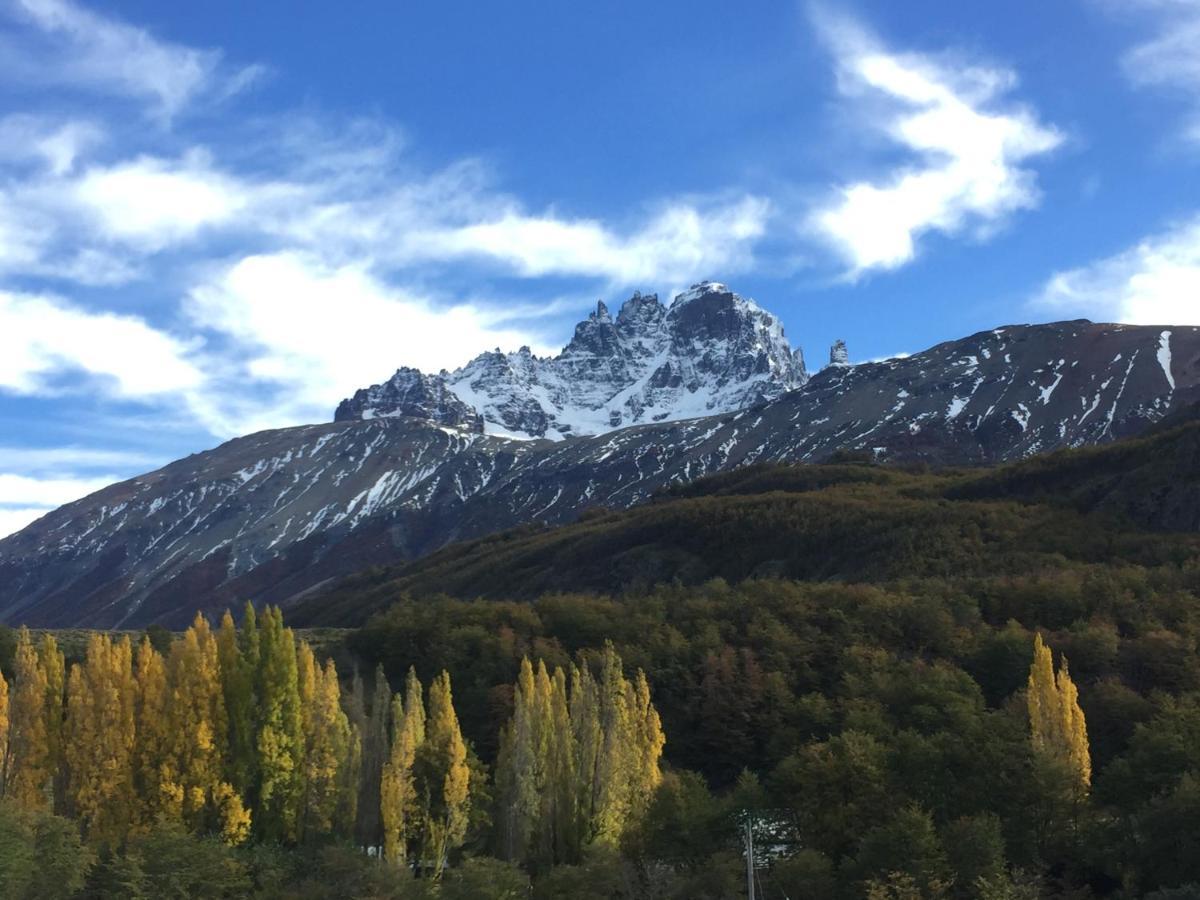 Hostel Basecamp Cerro Castilloビージャ・セロ・カスティージョ エクステリア 写真